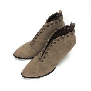 Coconut By Matisse Women's Suede Leather  Ankle Boots Taupe Sz 6.5 M